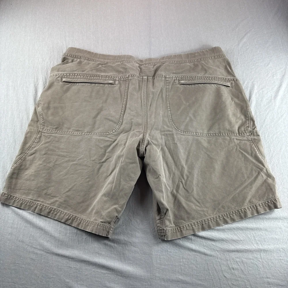 Mountain Hardwear Cargo Shorts Mens XXL Beige Utility w/Belt 11" Outdoors READ - Picture 2 of 11